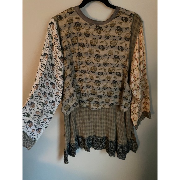 Nothing Matches Patchwork Floral Button Oversized Tunic Top Medium Boho Scandi - Picture 8 of 8